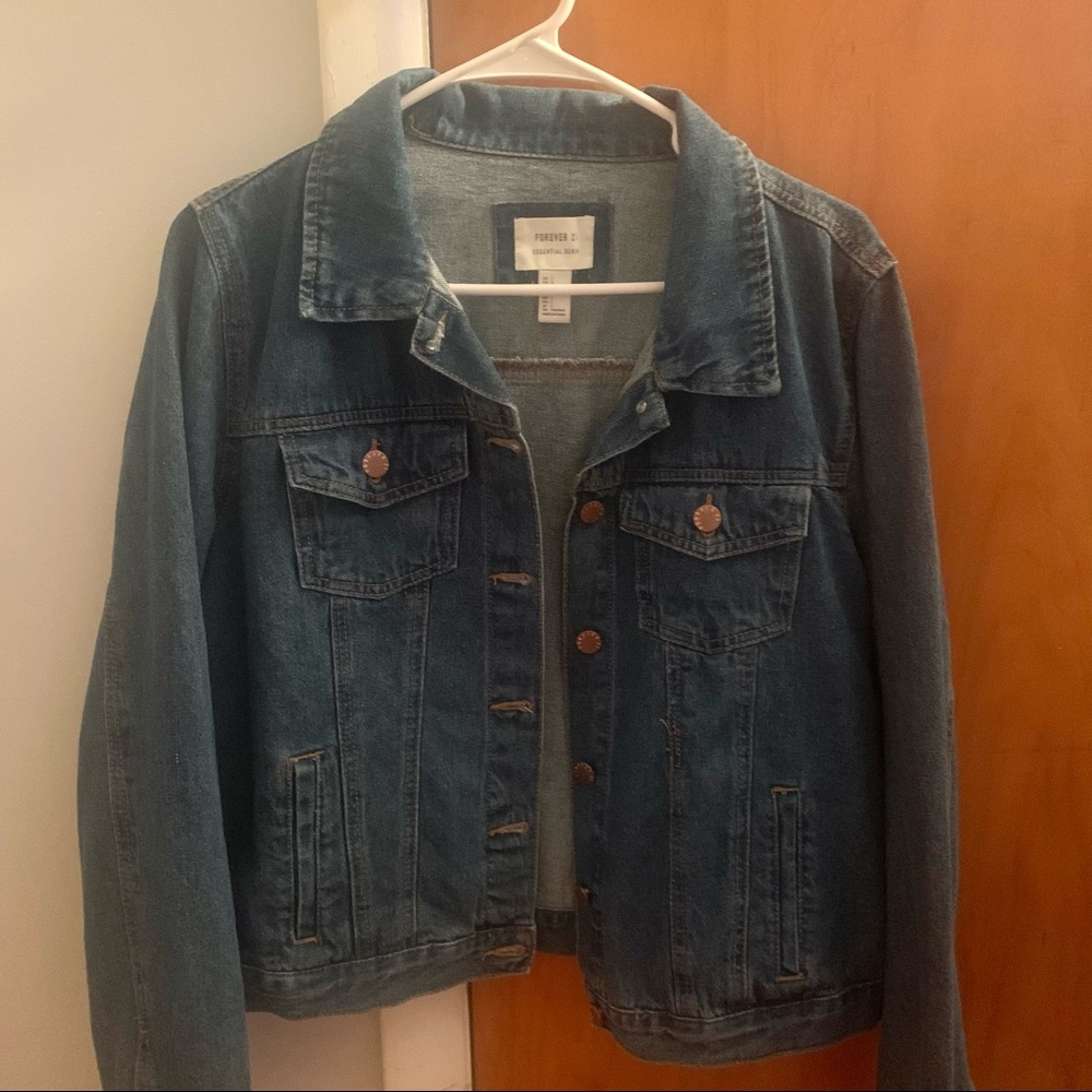 NWOT Forever 21 Denim Jean Jacket